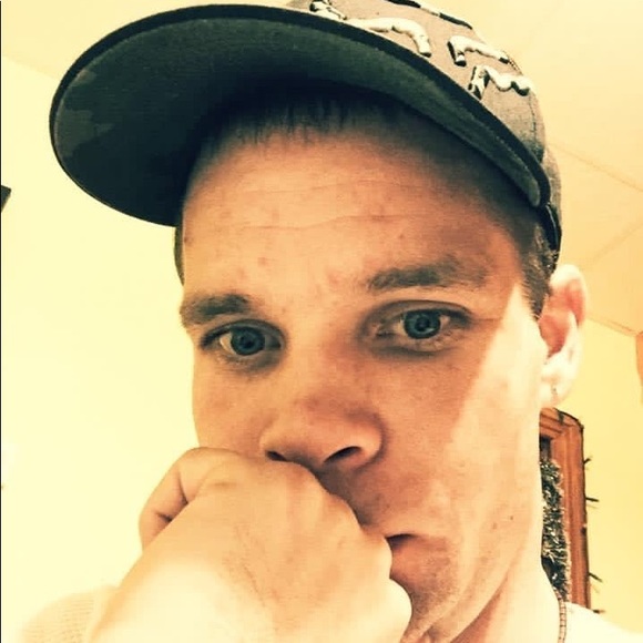 Meet your Posher, Shawn - Picture 3 of 6